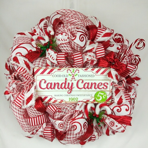 SOLD🎀Christmas Candy Cane Holiday Welcome Wreath - Picture 7 of 8